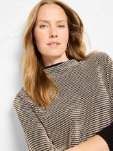 Load image into Gallery viewer, Nic+Zoe Petite Funnel Neck Top