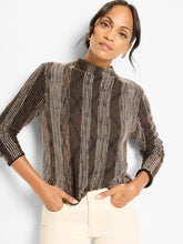 Load image into Gallery viewer, Nic+Zoe Petite Ombre Knit Sweater