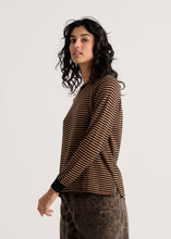 Load image into Gallery viewer, Zaket + Plover Everyday Stripe Sweater
