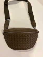 Load image into Gallery viewer, Co-Lab Woven Delphine Sling
