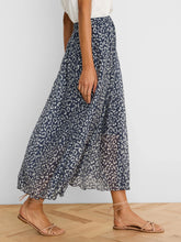Load image into Gallery viewer, Nic+Zoe Petite Leopard Sketch Crinkle Skirt
