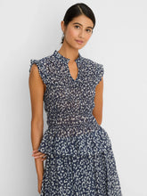 Load image into Gallery viewer, Nic+Zoe Petite Leopard Sketch Top
