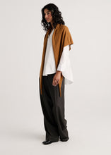 Load image into Gallery viewer, Zaket + Plover Pointell Shawl
