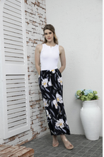 Load image into Gallery viewer, OFV Floral Pant
