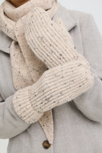Load image into Gallery viewer, Fransa Anna Mittens

