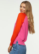 Load image into Gallery viewer, Zaket &amp; Plover Fashion V neck Sweater
