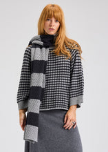 Load image into Gallery viewer, Zaket &amp; Plover Textured Scarf
