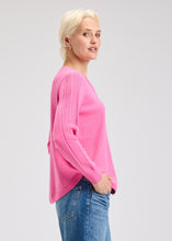 Load image into Gallery viewer, Zaket &amp; Plover V neck Sweater
