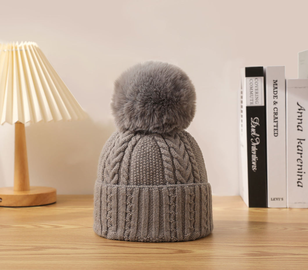 Pathz Cable Pom Pom
