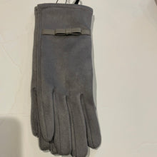 Load image into Gallery viewer, Grand Suede feel Texting glove
